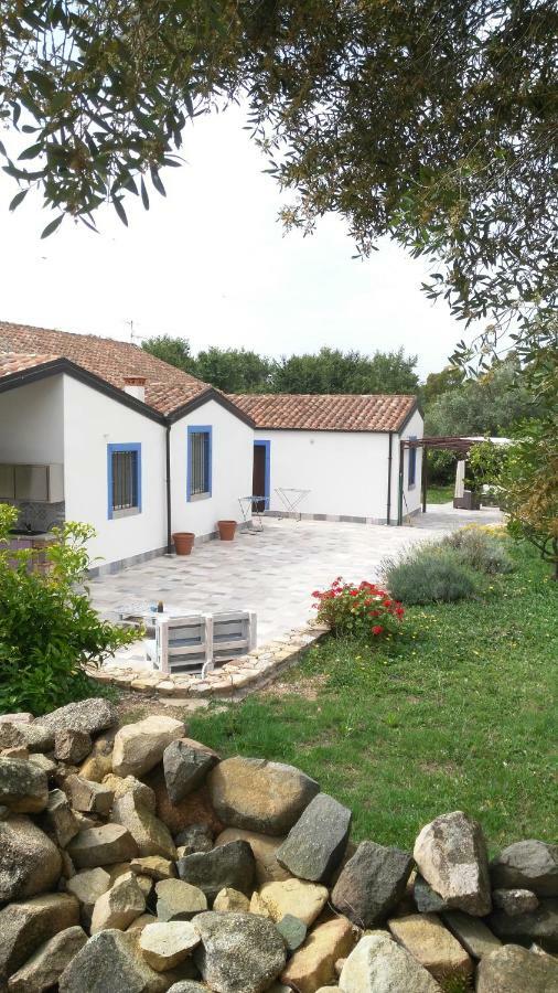 Casale Diletta Bed and Breakfast Castiadas Buitenkant foto